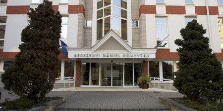 Berzsenyi Dániel Könyvtár