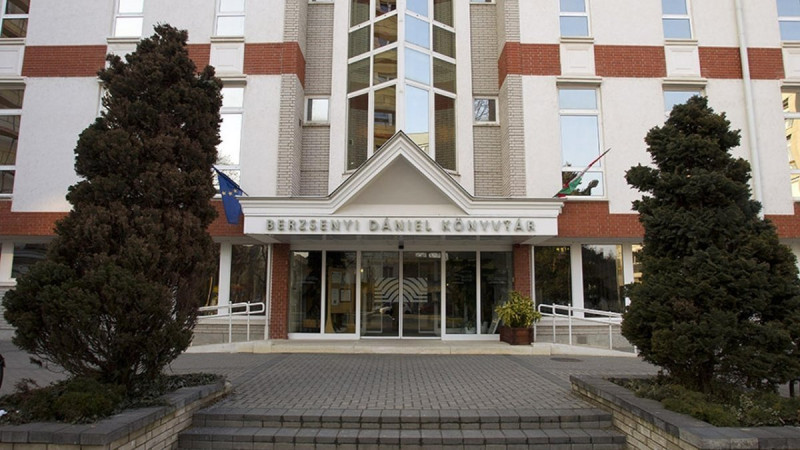 Berzsenyi Dániel Könyvtár